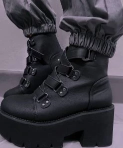 ALTERBABE FOOTWEAR Buckle Buddy Boots