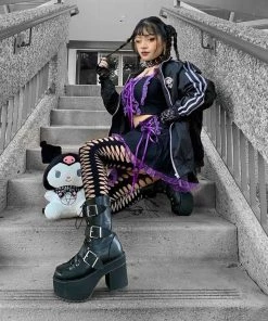 ALTERBABE Stomper Buckle Platform Boots FOOTWEAR