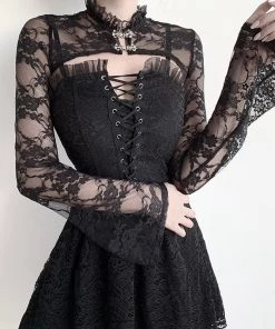 ALTERBABE Lace Lover Cropped Shrug