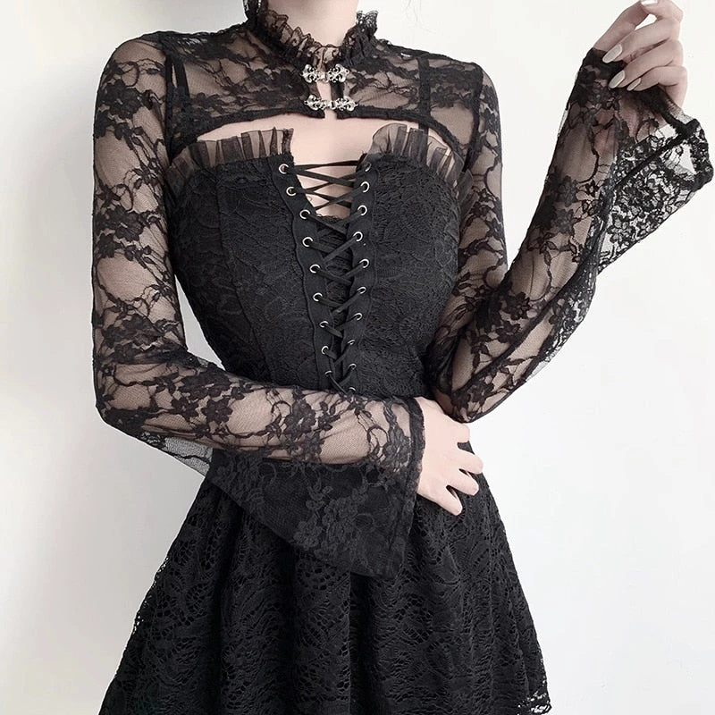 ALTERBABE Lace Lover Cropped Shrug