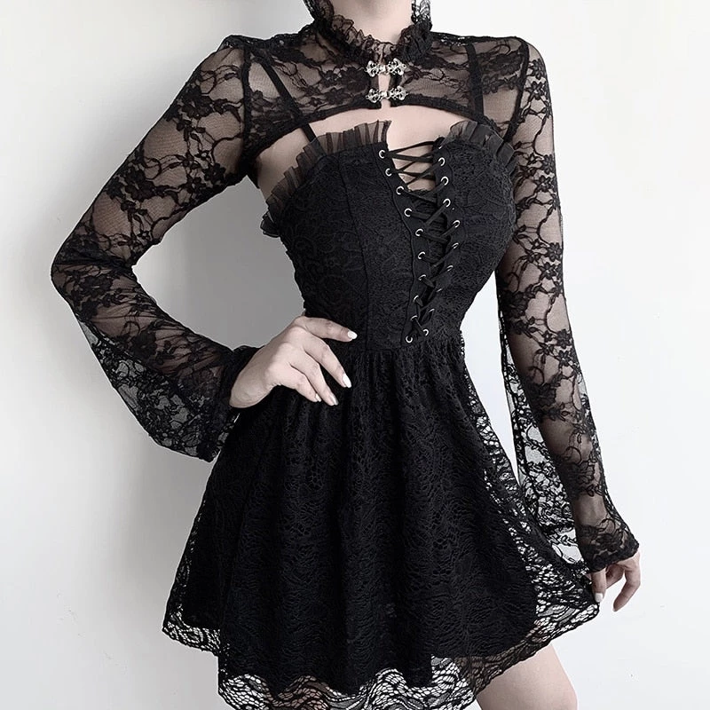 ALTERBABE Lace Lover Cropped Shrug