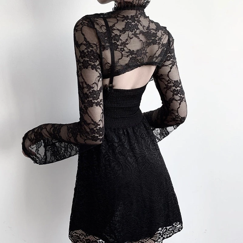 ALTERBABE Lace Lover Cropped Shrug