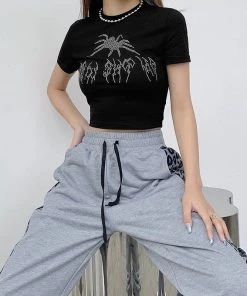 ALTERBABE Black Widow Cropped Tee