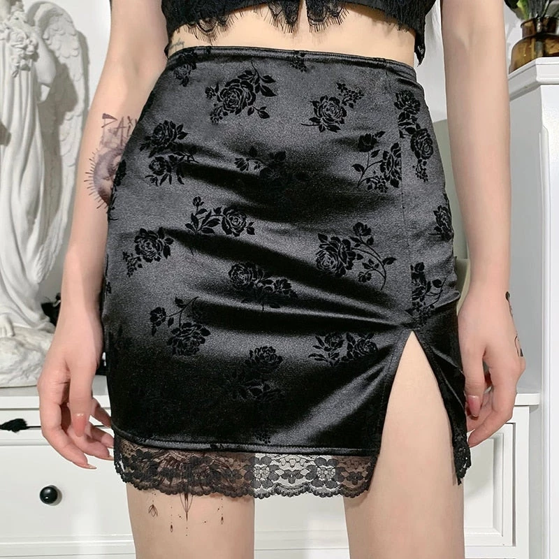 ALTERBABE Sin Floral Mini Skirt