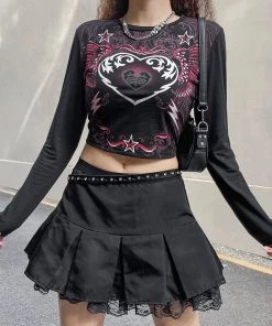 ALTERBABE CLOTHING Love Hard Graphic Crop Top