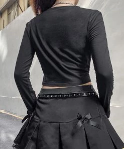 ALTERBABE CLOTHING Love Hard Graphic Crop Top